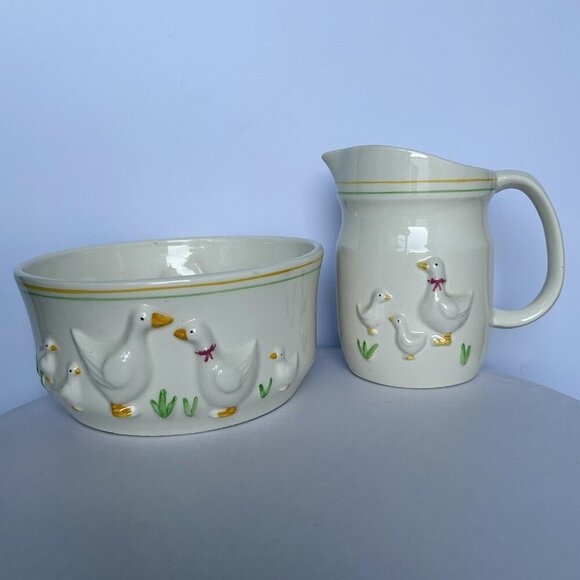 Ribbon Geese Bowl And Pitcher Ceramic Set Vintage Treasure Craft USA - Picture 1 of 15